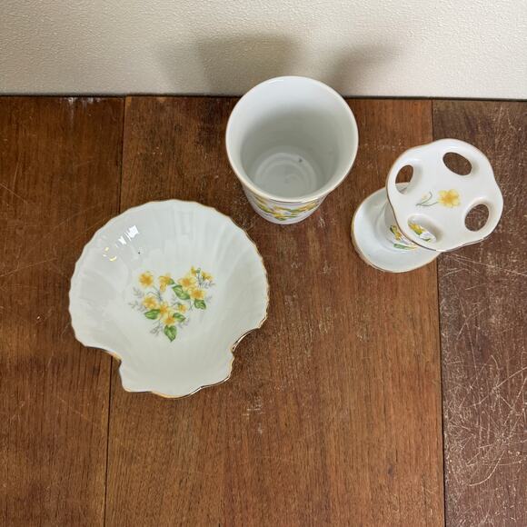 Vintage Japan Porcelain Yellow Rose Floral 3 Piece Vanity Bathroom Set - Picture 5 of 12